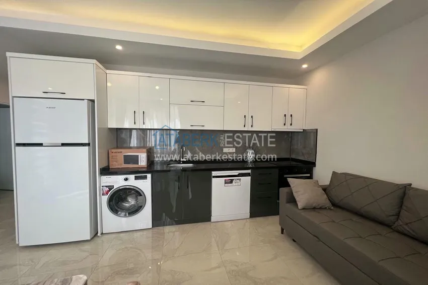 Purchase New buildings in Alanya! Furnished one-bedroom apartment in a modern residential complex in the center of Oba 3