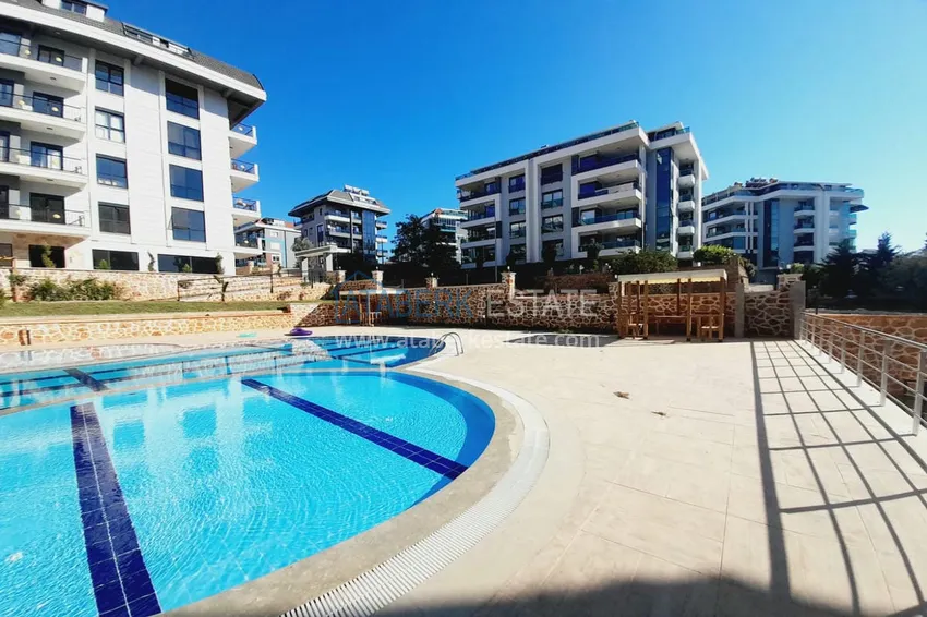 Finished three-room apartment in a new building - Alanya, Oba district 2 