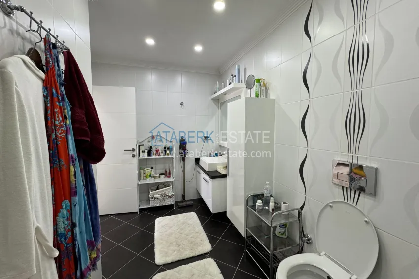 Purchase 4+1 penthouse duplex with furniture and a glazed balcony, Oba district — Alanya 37 