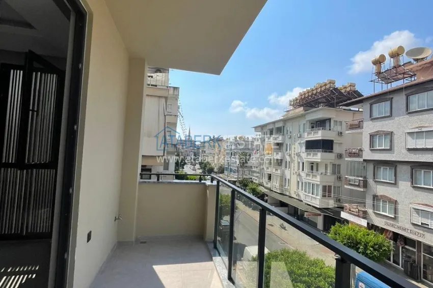 Purchase 1+1 apartment in the center of Alanya in a new modern complex - Cleopatra beach area 36 