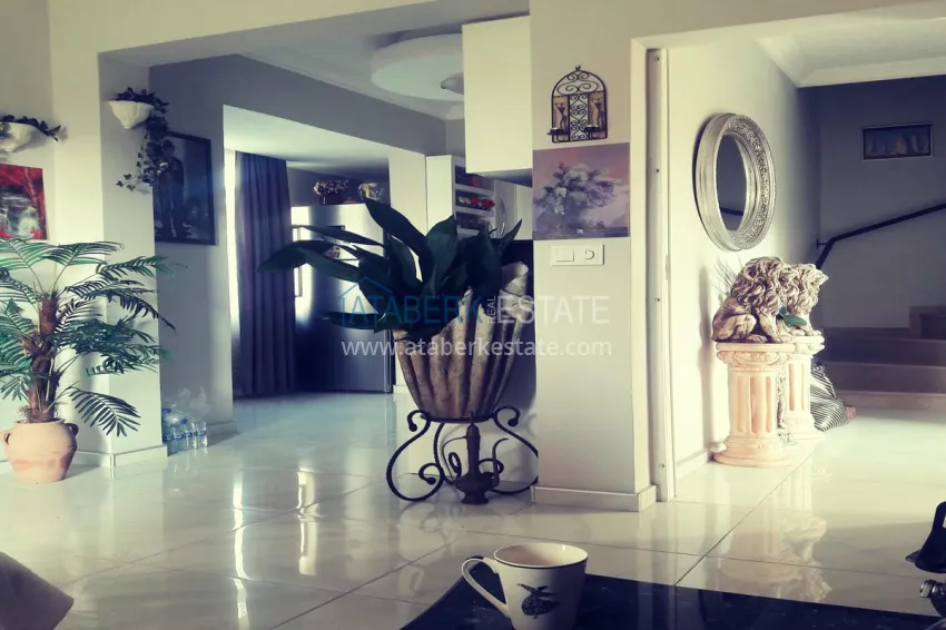 Purchase Three-level villa with private garden and sea view in Konakli, Alanya 4 