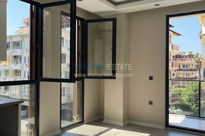 Purchase 1+1 apartment in the center of Alanya in a new modern complex - Cleopatra beach area 4 