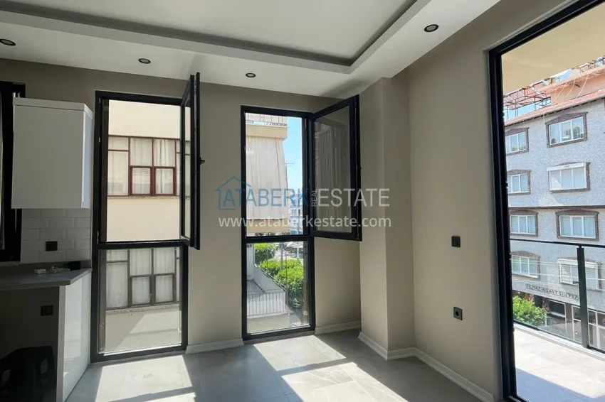 Purchase 1+1 apartment in the center of Alanya in a new modern complex - Cleopatra beach area 5 