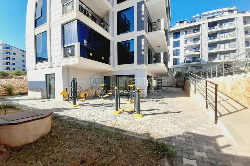 Finished three-room apartment in a new building - Alanya, Oba district 5 