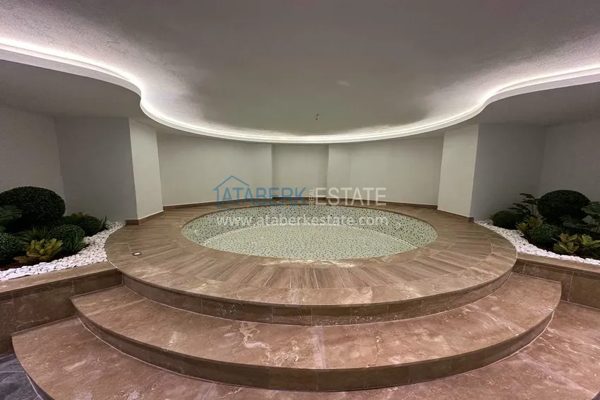 Two-bedroom apartment with new furniture with sea and mountain views - Alanya center, Cleopatra beach area  15 