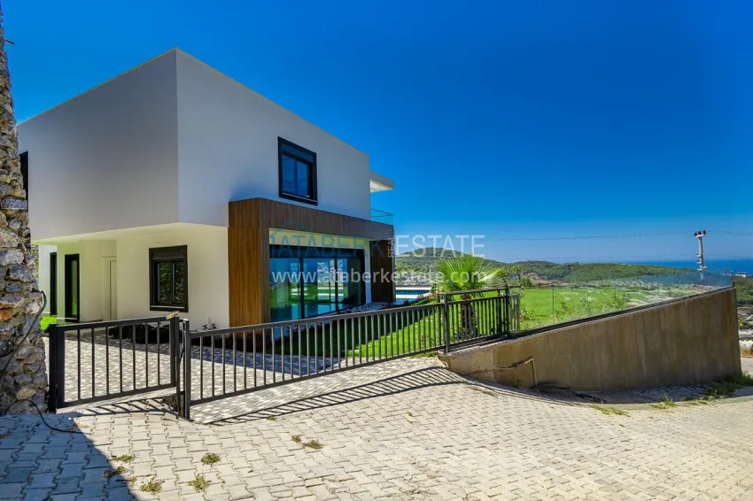 Exclusive project of a private villa in high-tech style in the Kargicak area 7