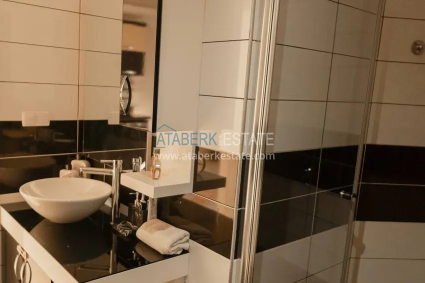 Purchase One bedroom apartment with furniture and sea views. Cleopatra beach area, Alanya city center. 7 