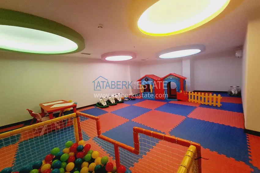 Two-bedroom apartment with new furniture with sea and mountain views - Alanya center, Cleopatra beach area  8 