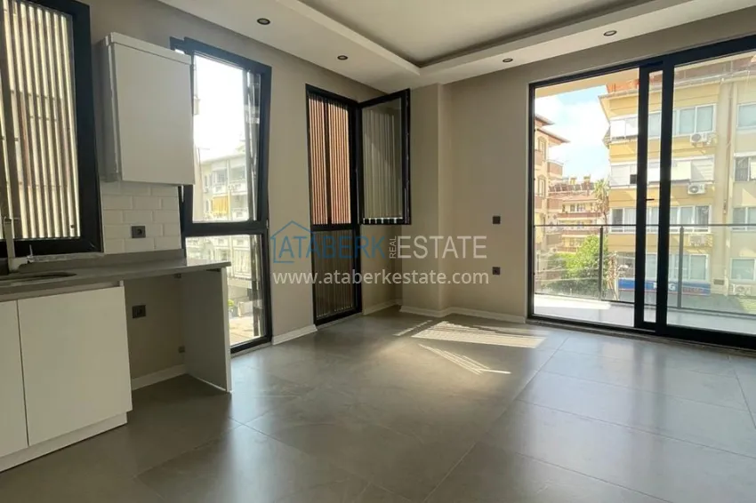 Purchase 1+1 apartment in the center of Alanya in a new modern complex - Cleopatra beach area 10 