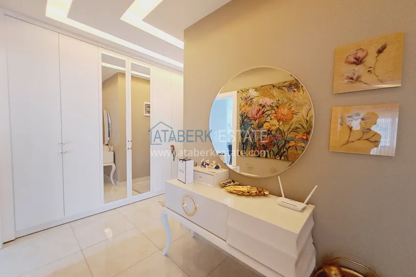 Purchase Linear 3+1 apartment with separate kitchen, new furniture and partial sea view - Mahmutlar district, Alanya 1