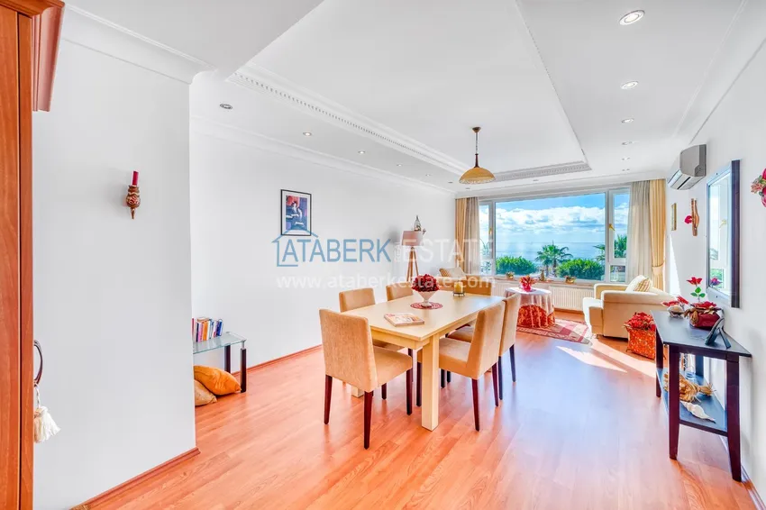 Purchase Linear 4+1 apartment with a modern interior in a complex on the beachfront in Alanya, Oba district 15 