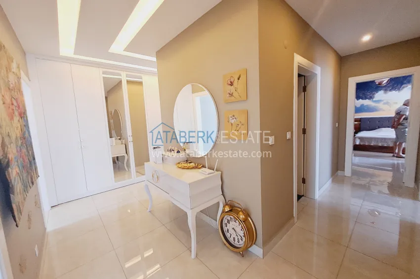 Purchase Linear 3+1 apartment with separate kitchen, new furniture and partial sea view - Mahmutlar district, Alanya 3
