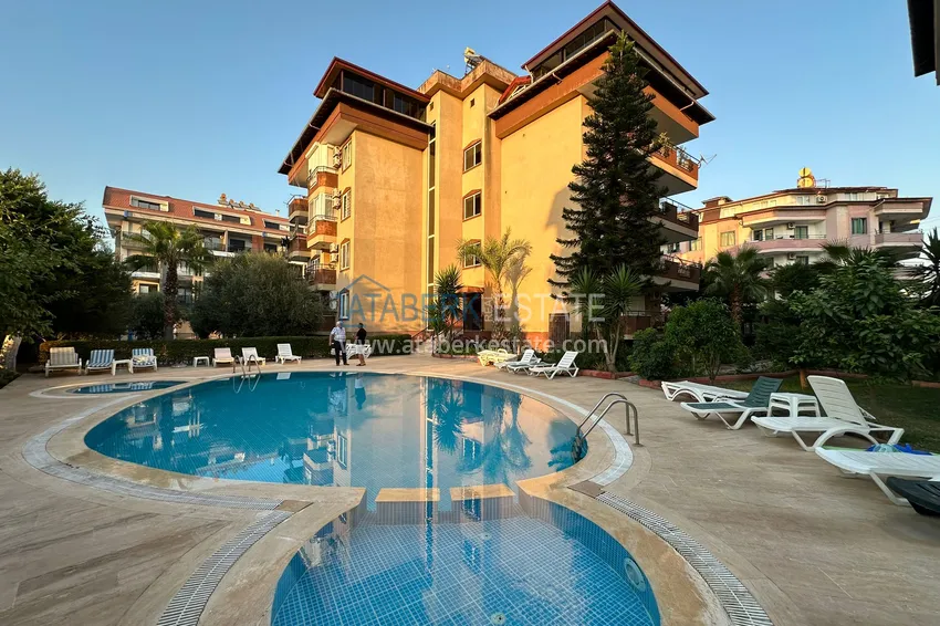 Two-bedroom apartment in a complex with infrastructure — Alanya, Oba district  2 