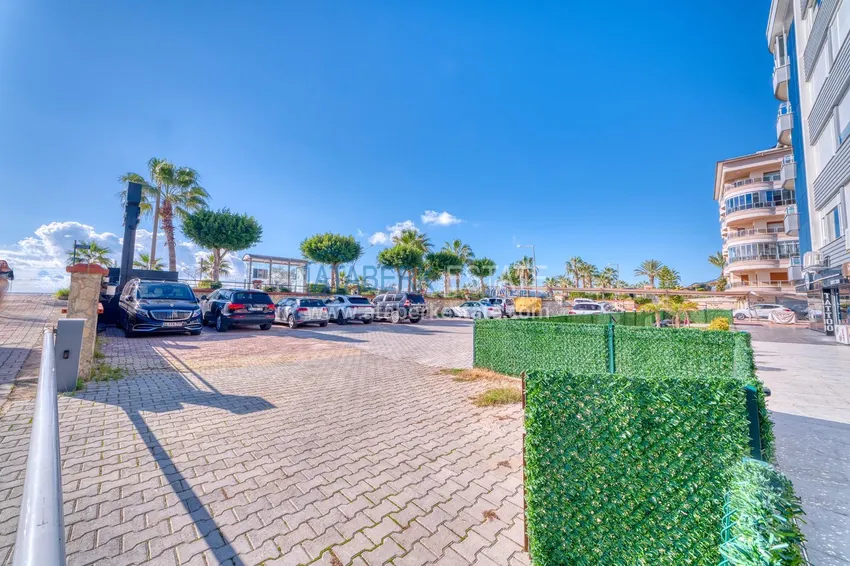 Linear 4+1 apartment with a modern interior in a complex on the beachfront in Alanya, Oba district 4 