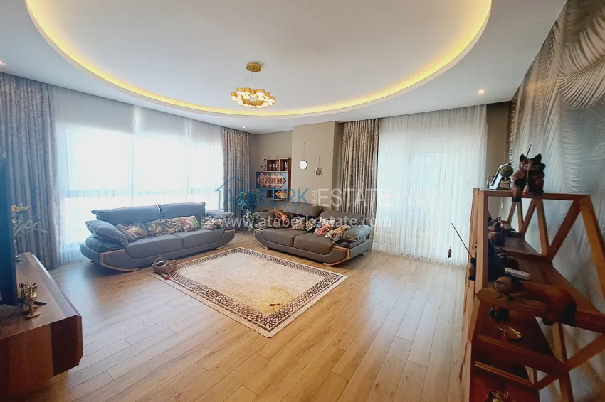 Purchase Linear 3+1 apartment with separate kitchen, new furniture and partial sea view - Mahmutlar district, Alanya 4