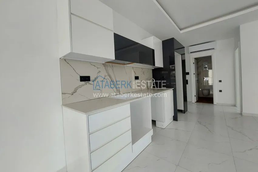 Purchase One bedroom apartment 75 m2 in the center of Alanya in a new residential complex 4 