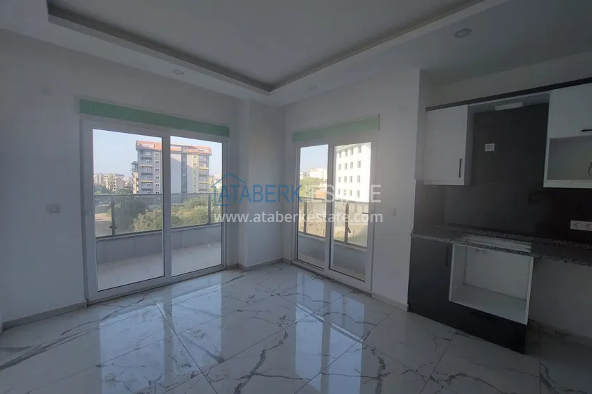 Purchase  Urgent sale! Finished apartment from the owner in Alanya, Avsallar district 9 