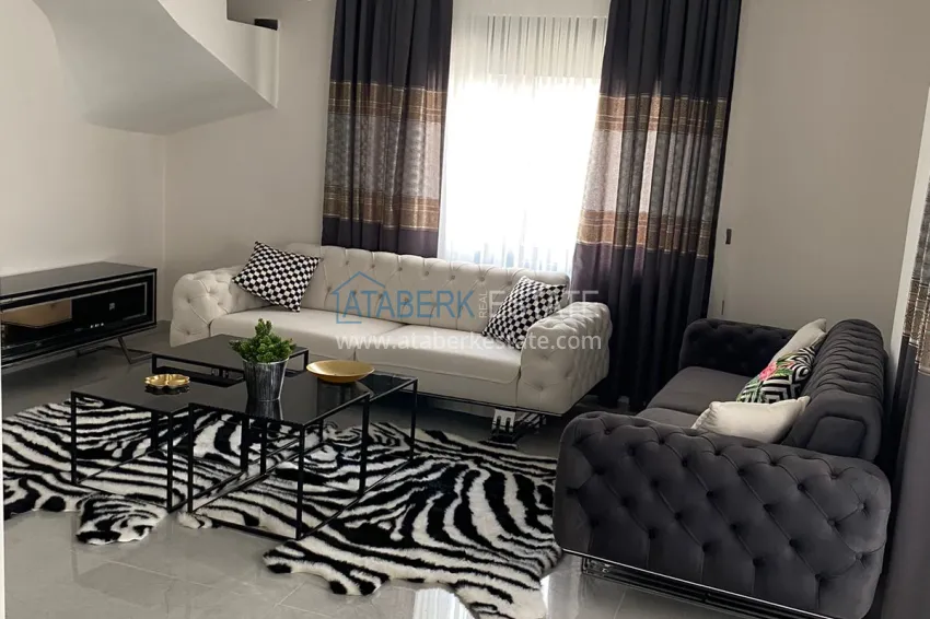 Purchase 2+1 penthouse duplex with furniture from the owner in Alanya, Oba district 1 