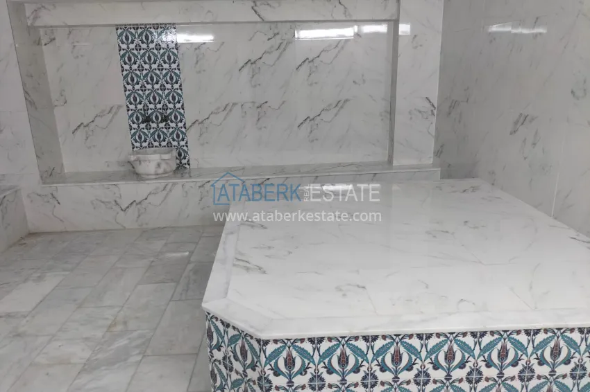 1+1 apartment with furniture and a glazed balcony in the center of Alanya — Cleopatra beach area 20 