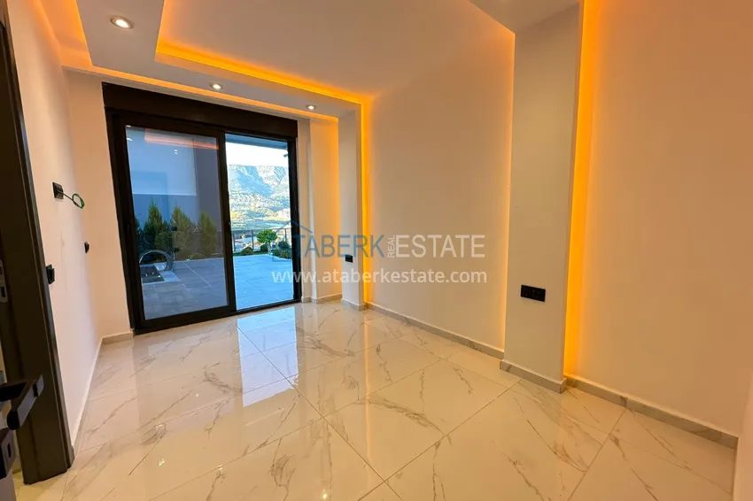 Purchase Villa in Kargicak. Luxury comfort, gorgeous panoramic views 11 