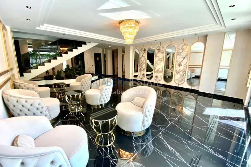 Turnkey three-room apartment in the center of Alanya - Cleopatra beach area 10 