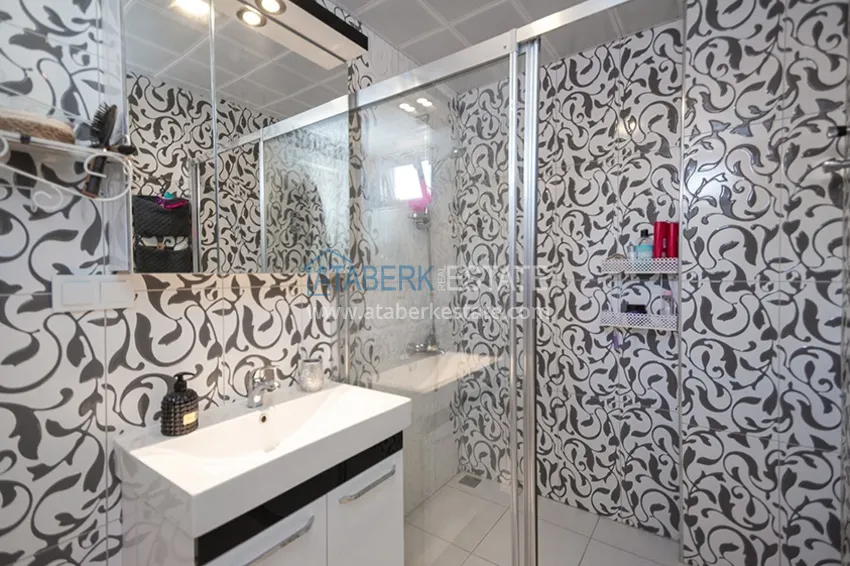 Purchase  Real estate for a residence permit. Furnished apartment with separate kitchen - Alanya city center, Cleopatra district 14 