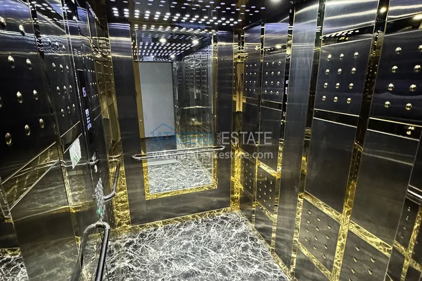 Three-room penthouse with stunning sea views in Mersin, Arpacbakhshish 13 