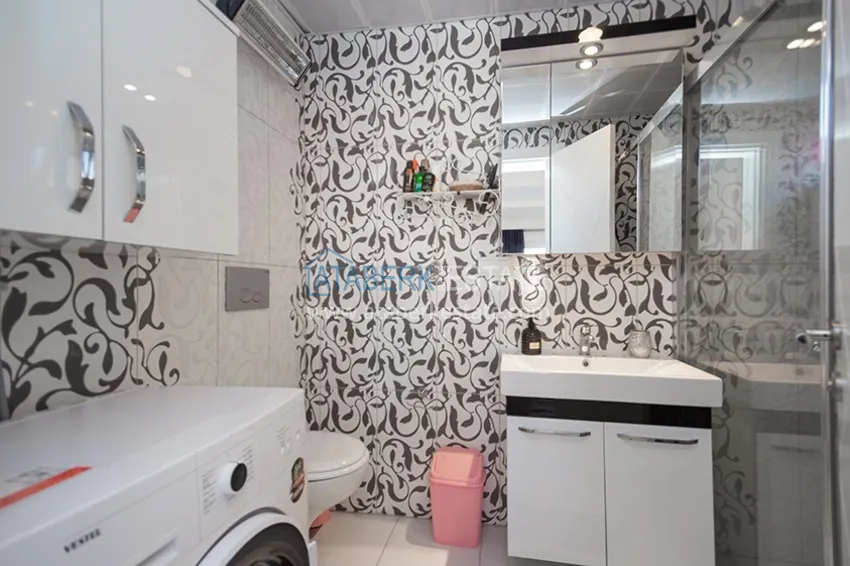 Purchase  Real estate for a residence permit. Furnished apartment with separate kitchen - Alanya city center, Cleopatra district 15 