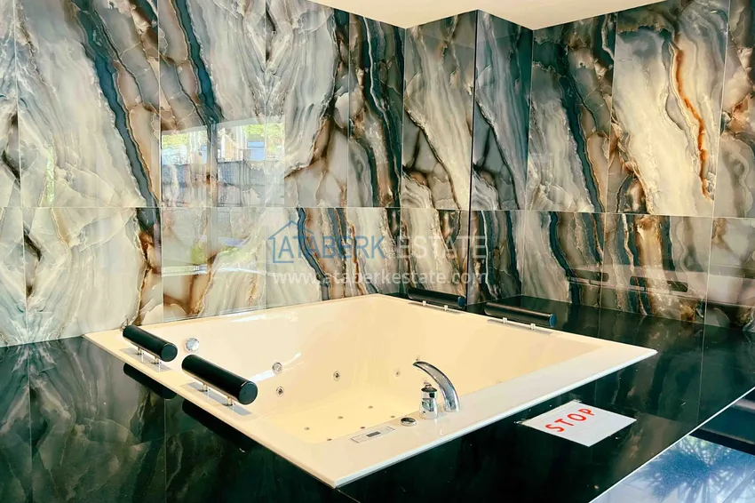 Turnkey three-room apartment in the center of Alanya - Cleopatra beach area 15 