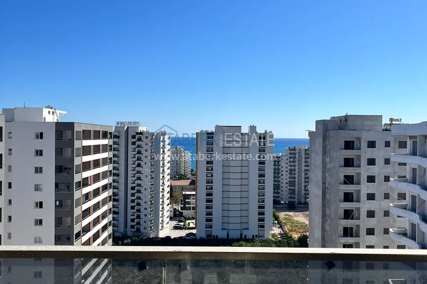 Purchase  Three-room penthouse with stunning sea views in Mersin, Arpacbakhshish 17 