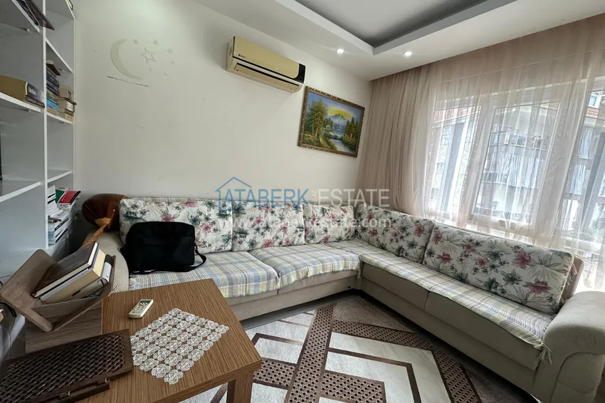 Purchase  Apartment in the center of Alanya with separate kitchen furniture and mountain views  1 