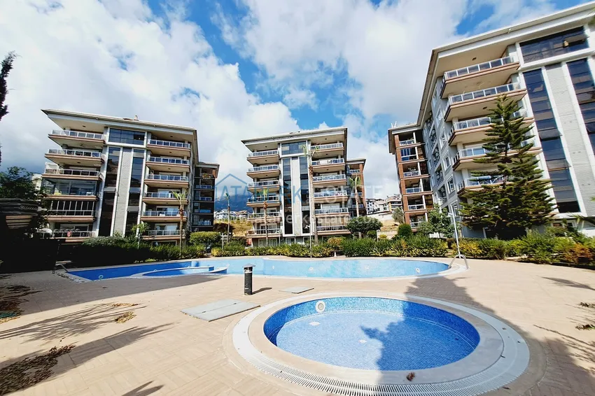 Duplex penthouse in the Oba area. Real estate for citizenship and residence permits 1