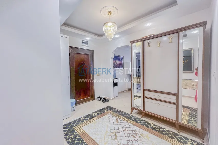 Purchase Two-bedroom apartment with new furniture and a glazed balcony in Mahmutlar 1 