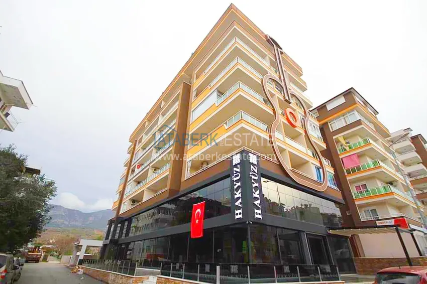 Furnished apartment with mountain views 400 meters from the sea — Alanya, Mahmutlar district 1 