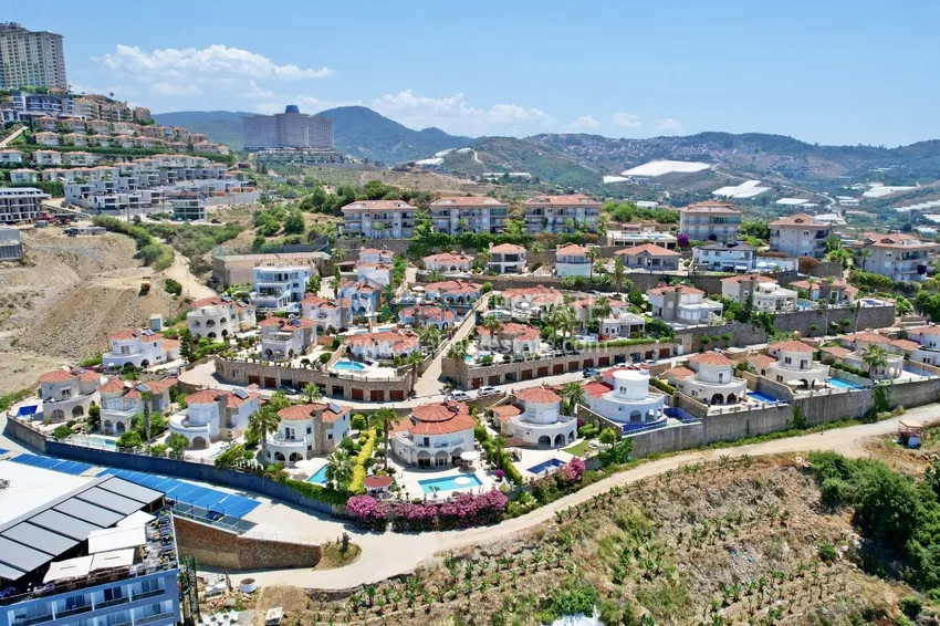 3+1 furnished villa in a cozy cottage complex — Alanya, Kargicak district 1 