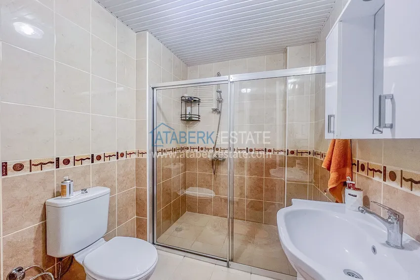 Purchase Two-bedroom apartment with new furniture and a glazed balcony in Mahmutlar 23 