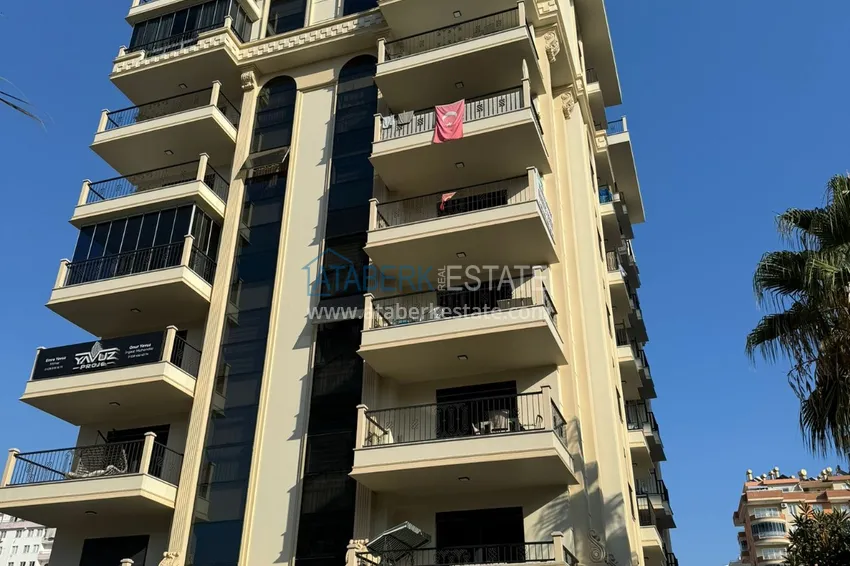 Two-bedroom apartment in Mahmutlar with new furniture and mountain views 3 