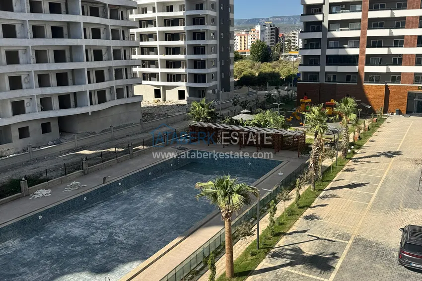 Three-room apartment with two balconies in Mersin, Arpachbakhshish 4 