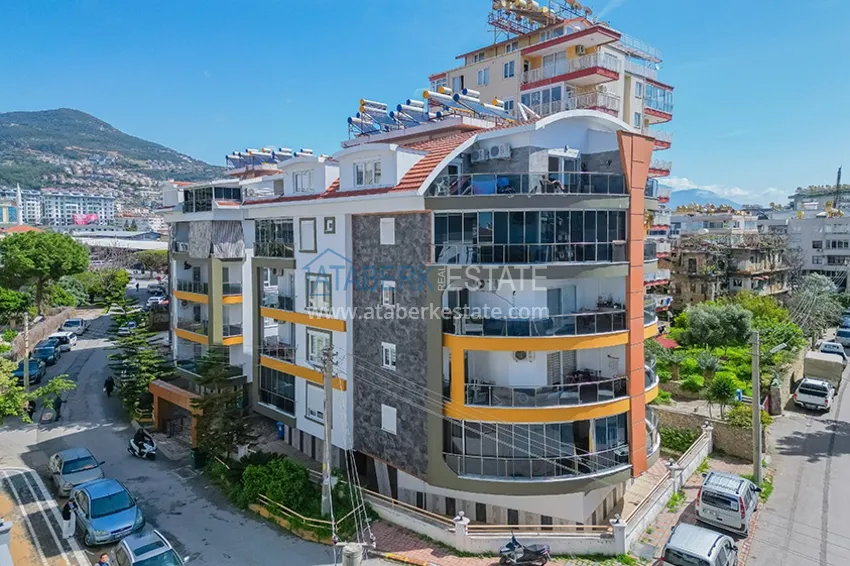 Real estate for a residence permit. Furnished apartment with separate kitchen - Alanya city center, Cleopatra district 4 