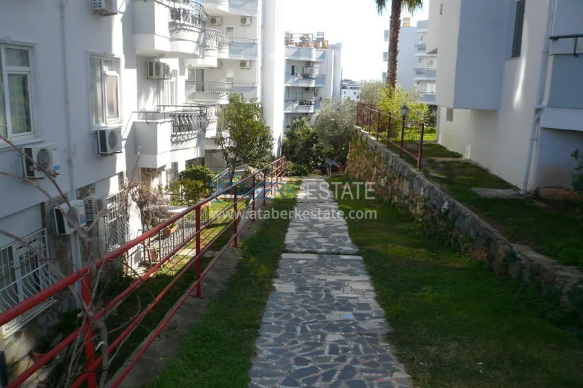 Turnkey one-bedroom apartment in a cozy complex in Alanya Tosmur district 4 