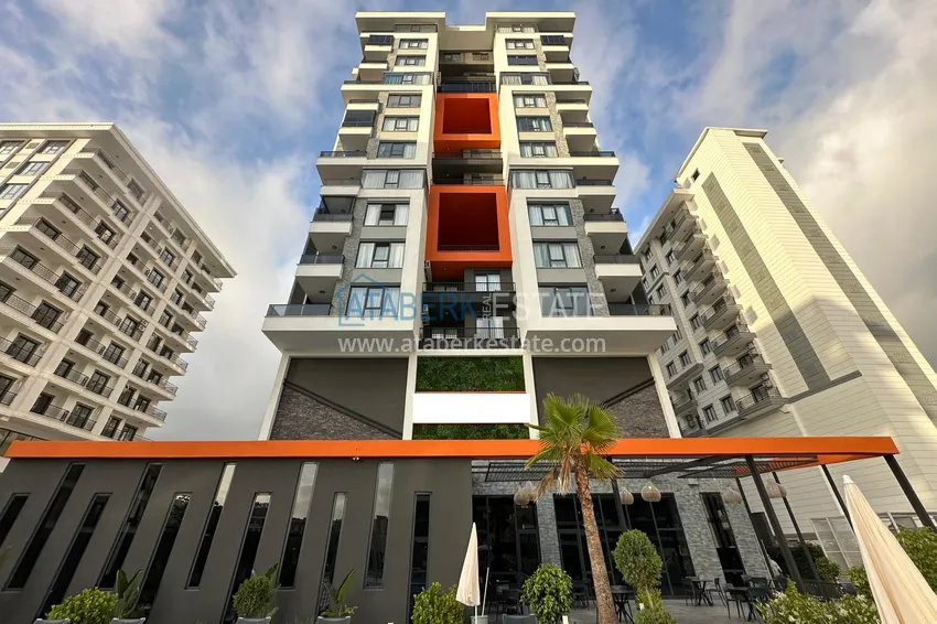 Two-bedroom furnished apartment for long-term rent in the center of Mahmutlar, Saturday market area No. 112 4 