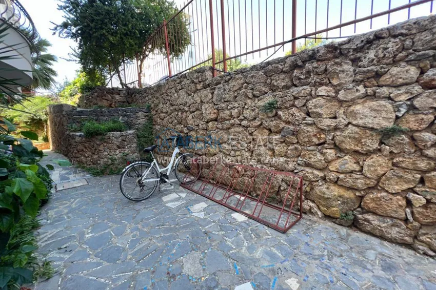 Turnkey one-bedroom apartment in a cozy complex in Alanya Tosmur district 5 