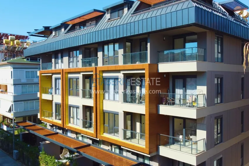 One bedroom apartment in the center of Alanya, just 370 meters from Cleopatra Beach 5 