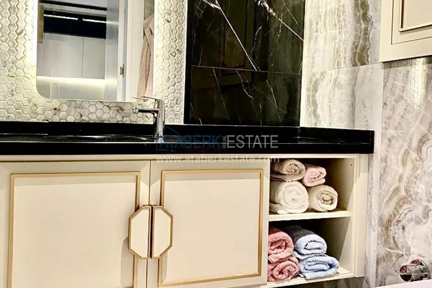 Purchase  Turnkey three-room apartment in the center of Alanya - Cleopatra beach area 7 