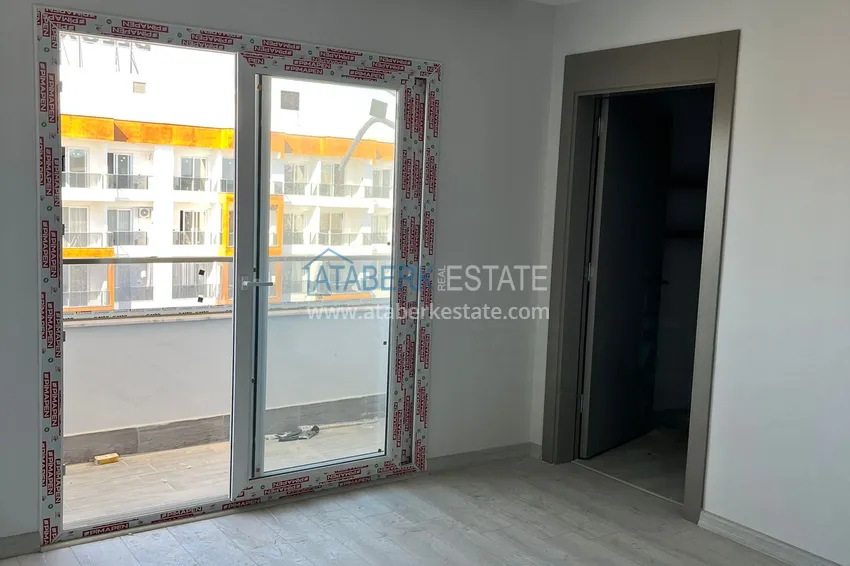 Purchase  Three-room penthouse with stunning sea views in Mersin, Arpacbakhshish 9 