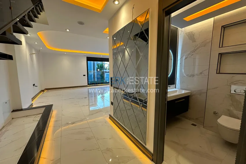 Purchase Villa in Kargicak. Luxury comfort, gorgeous panoramic views 10 