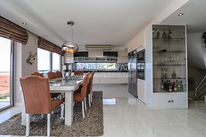 Purchase  Luxury villa with panoramic views of the sea and the castle in Alanya — Kucukhasbahce district 2 