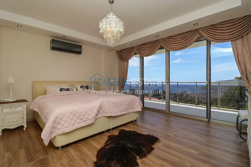Purchase  Luxury villa with panoramic views of the sea and the castle in Alanya — Kucukhasbahce district 38 