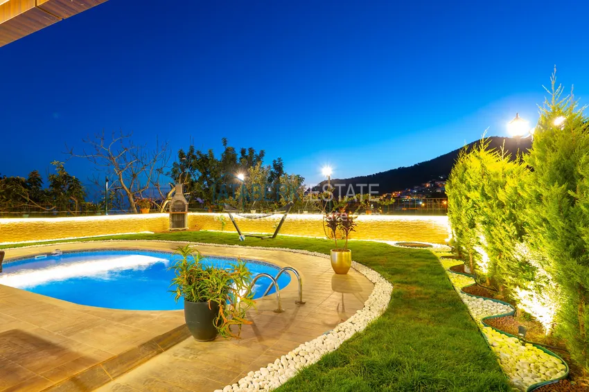 Turnkey villas in Alanya, suitable for citizenship and rent — Alanya, Bektash district 12 