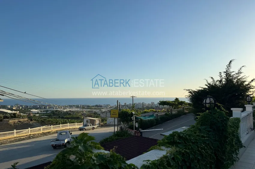 One-storey furnished villa with panoramic views and private pool in Mahmutlar 10 